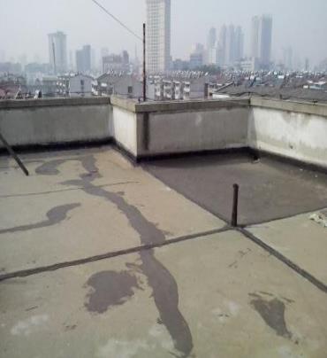 汤原漏水维修 楼顶漏水是什么原因，楼顶漏水维修方法是什么?